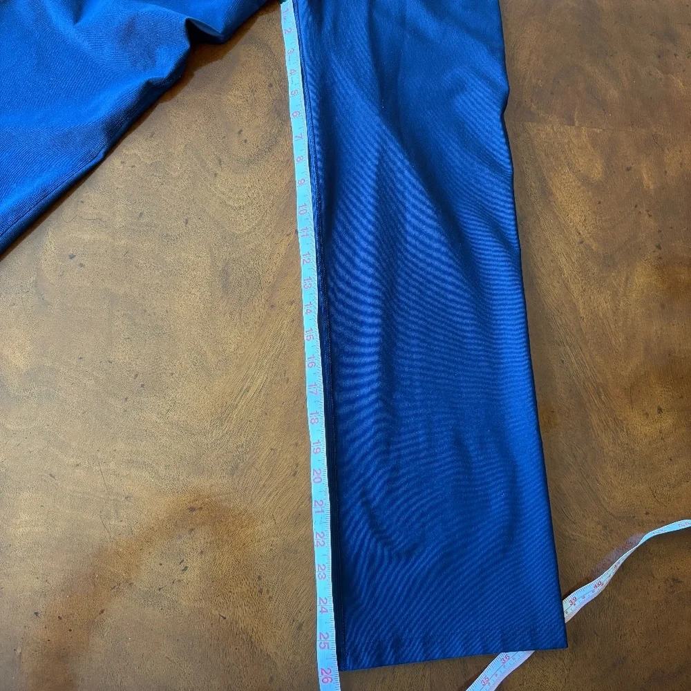 Nike Legend Regular Fit athletic pants navy pink Medium